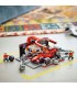 Boxă și mecanici F1 cu mașină Ferrari LEGO 60443