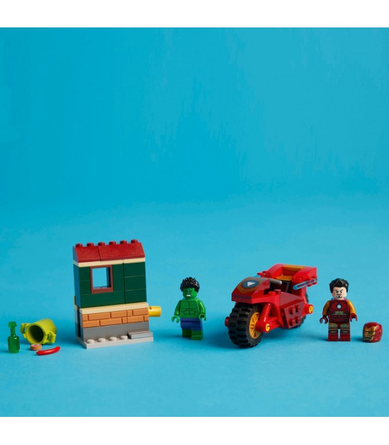 Iron Man cu motocicletă și Hulk LEGO 76287